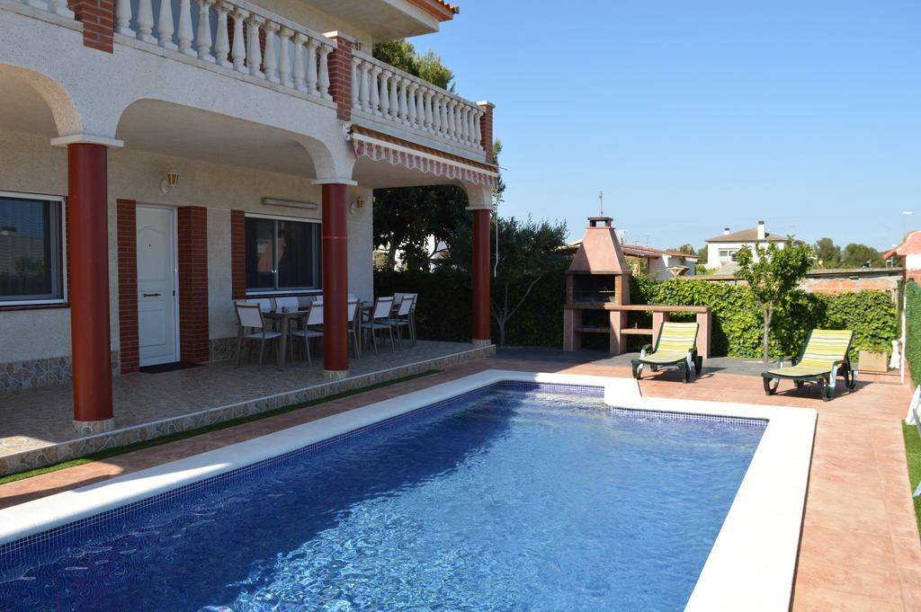 Villa Vista Cunit à Cubelles Extérieur photo