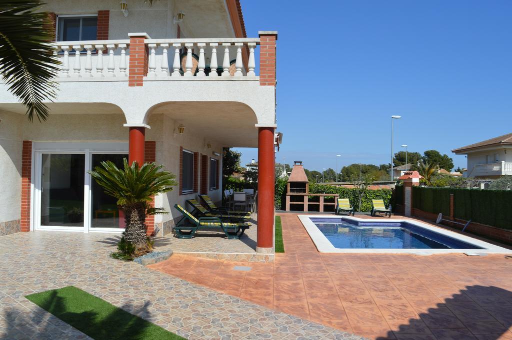 Villa Vista Cunit à Cubelles Extérieur photo